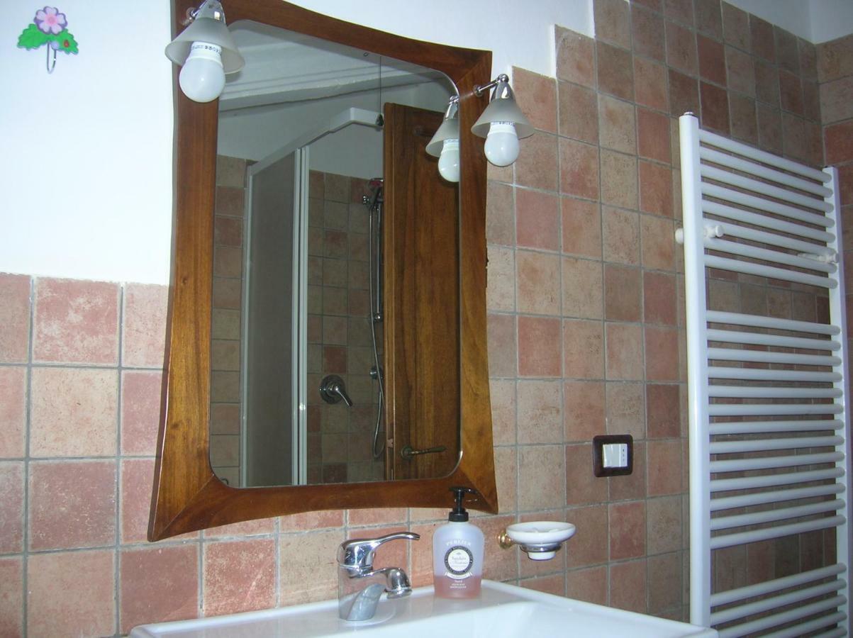 Mansarda Viti - Sguardo Su Frontone - Apartment Екстериор снимка